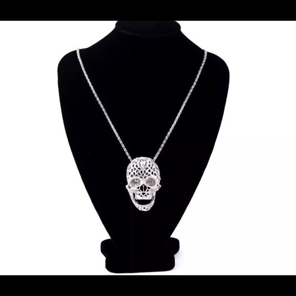 SILVER RHINESTONE STATEMENT SKULL NECKLACE BOHO - Picture 3 of 3